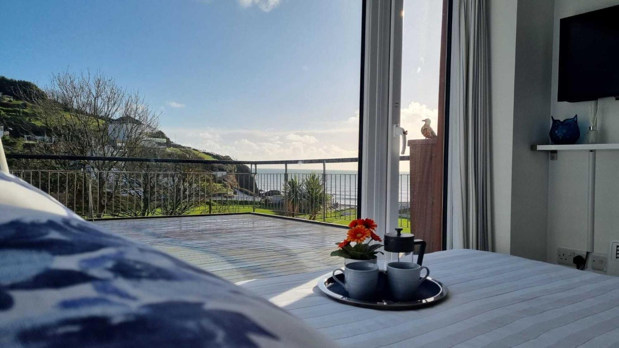May View - Luxury Sea View Apartment - Millendreath, Looe Bagian luar foto