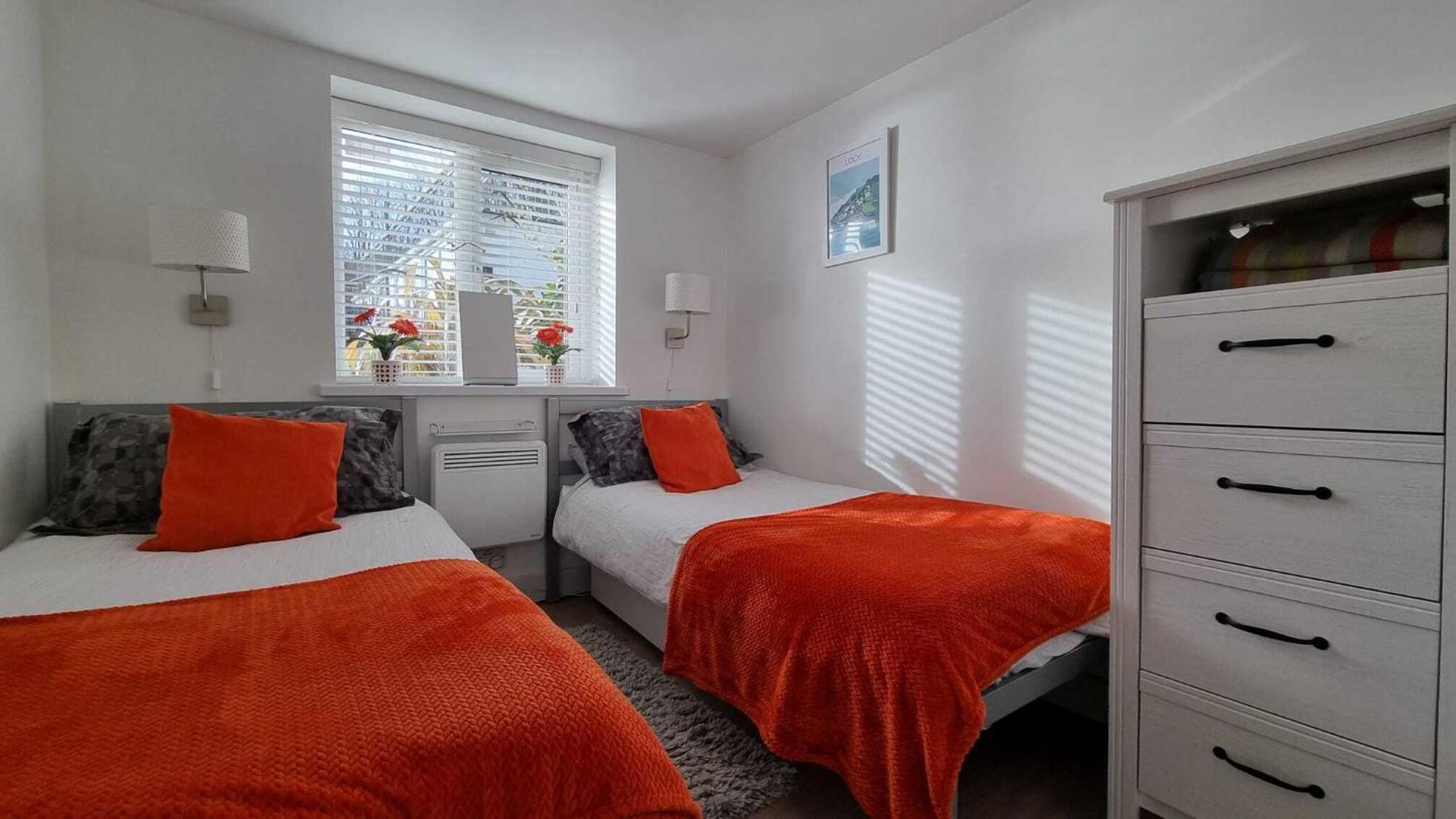 May View - Luxury Sea View Apartment - Millendreath, Looe Bagian luar foto